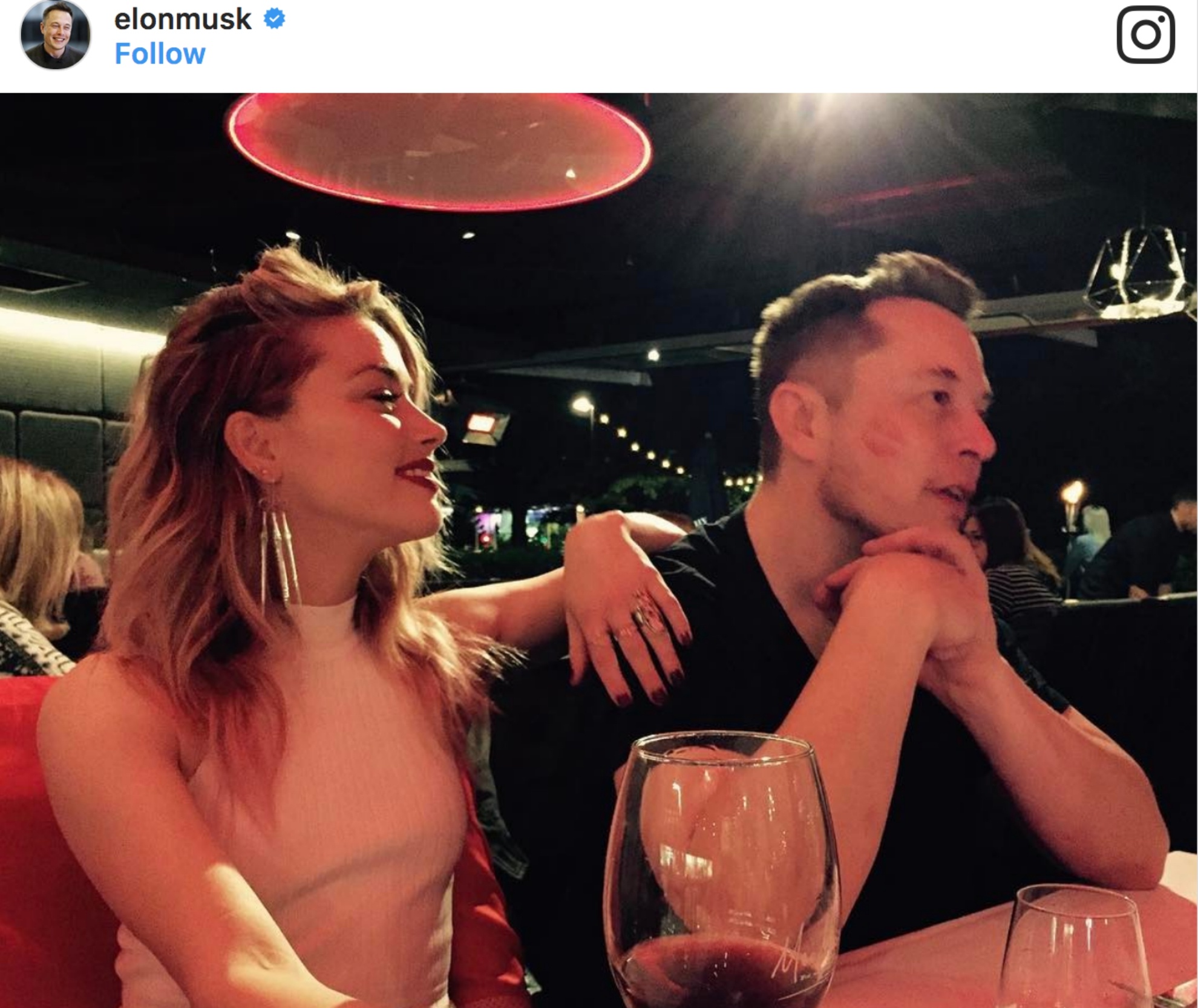 Ban gai noi tieng cua ong chu hang xe dien Tesla la ai? anh 18