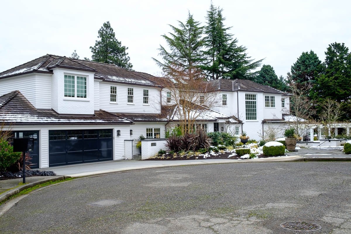 Khu vuc dat do co tu dinh cua Jeff Bezos va Bill Gates anh 10