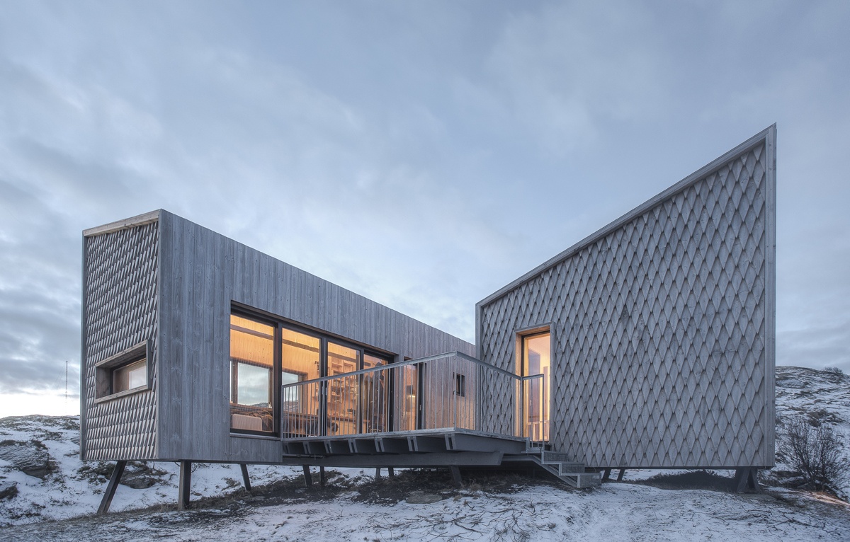 Khach san xa xi thiet ke la cheo leo giua vach nui da anh 7