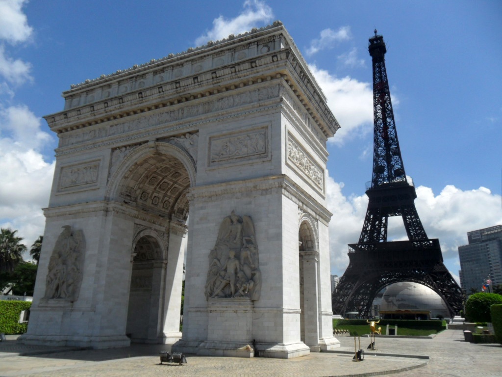 Diem mat nhung cong trinh "nhai" noi tieng anh 3