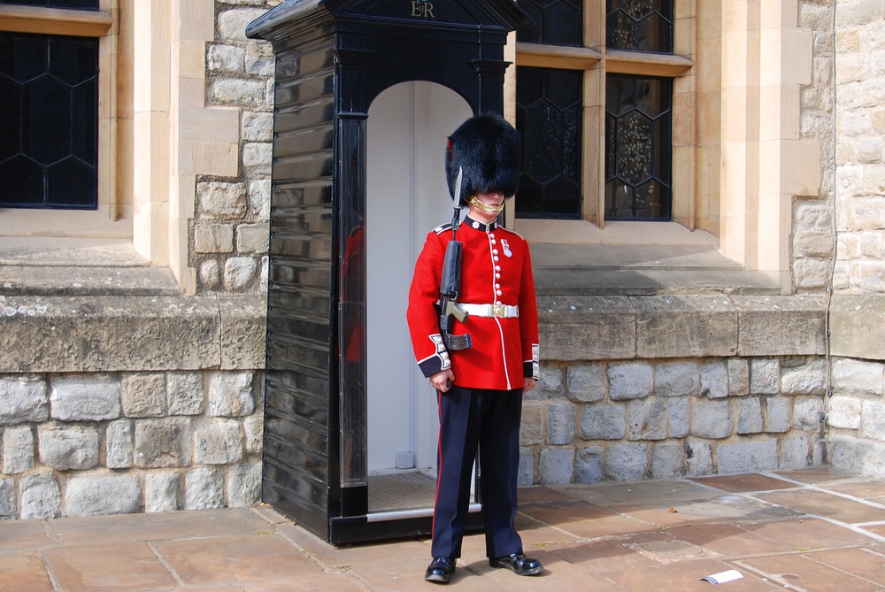 Diem mat nhung cong trinh "nhai" noi tieng anh 16