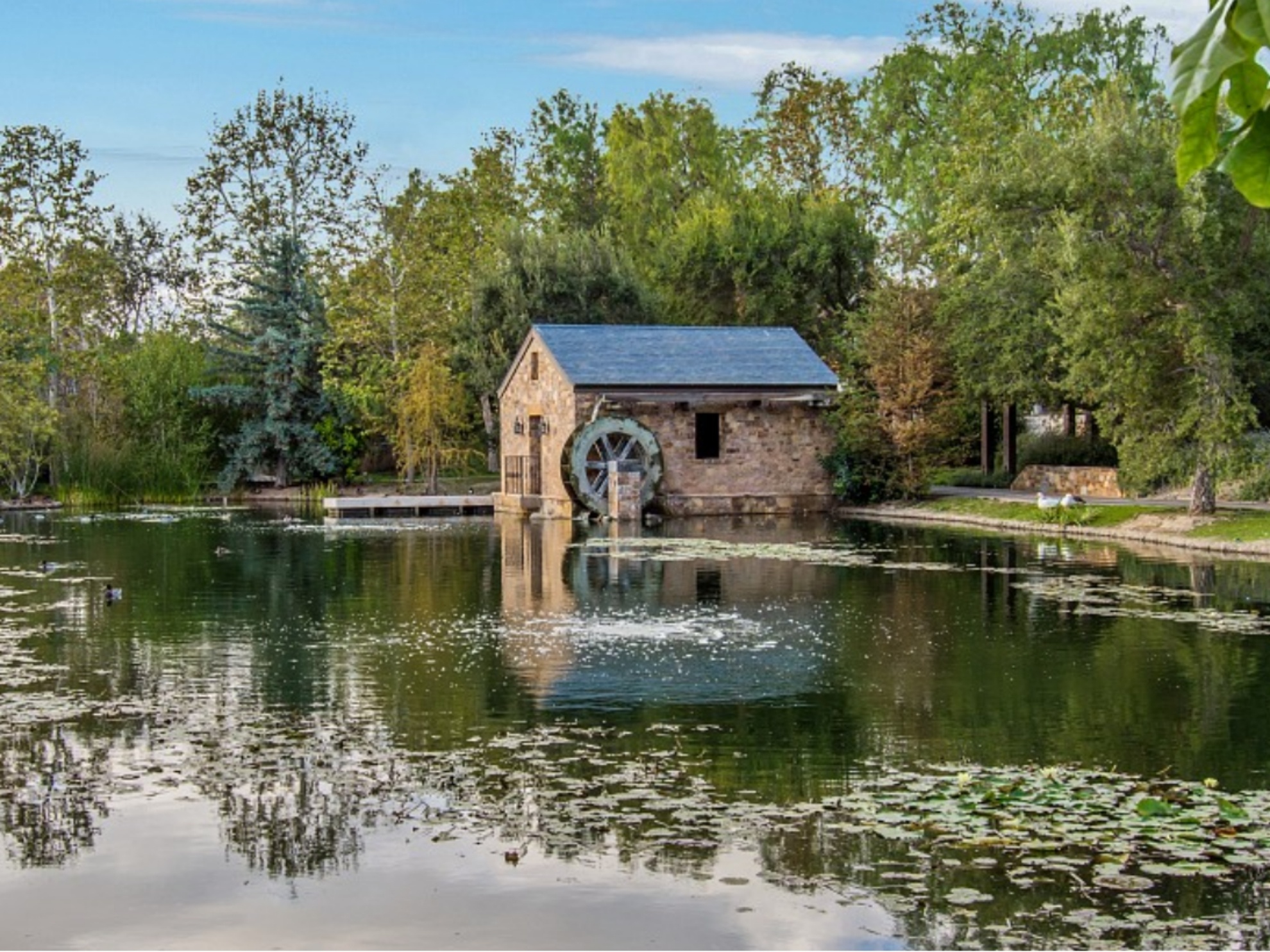 Dinh thự 85 triệu đô của đại gia sản xuất phim ảnh 16 Dinh thu 85 trieu do cua dai gia san xuat phim anh 16