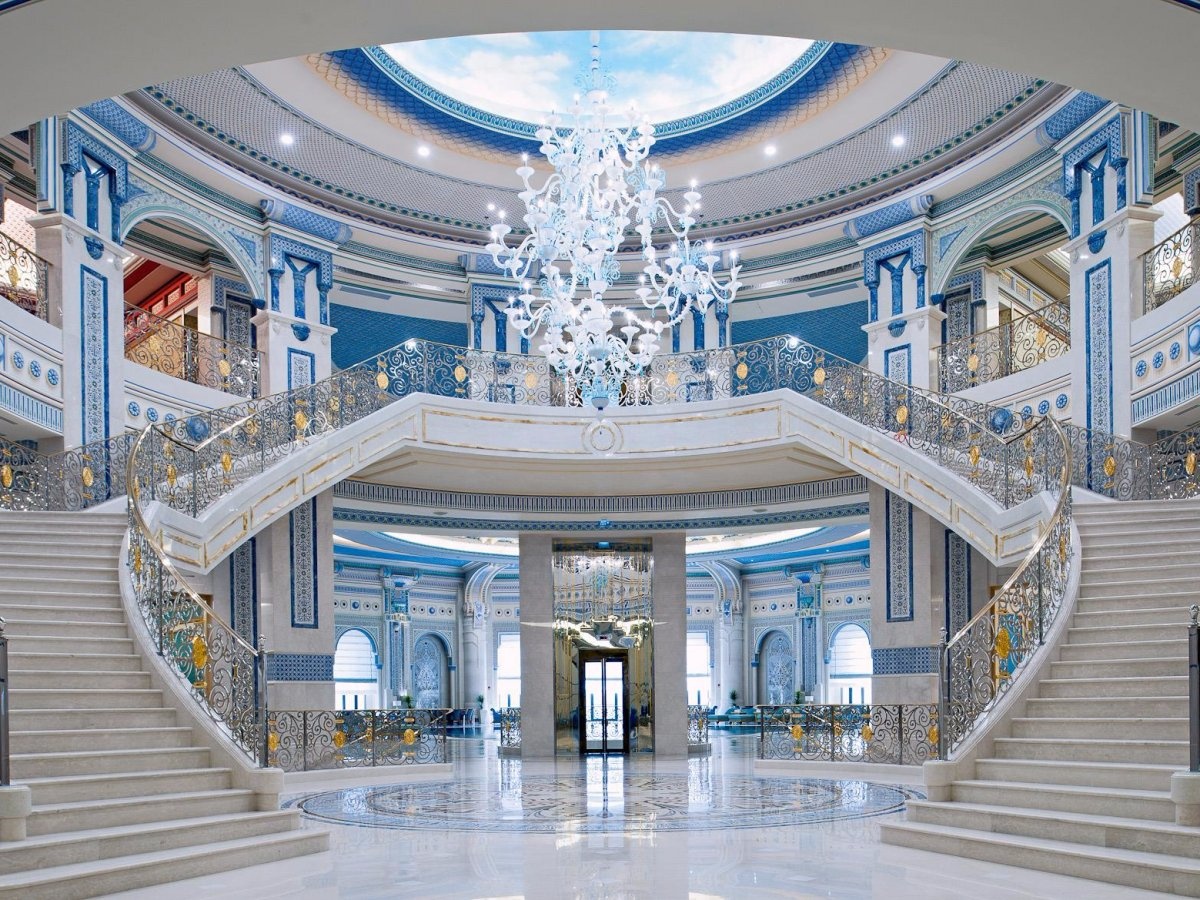 Ben trong khach san xa xi giam giu hoang than A Rap suot 2 thang anh 14