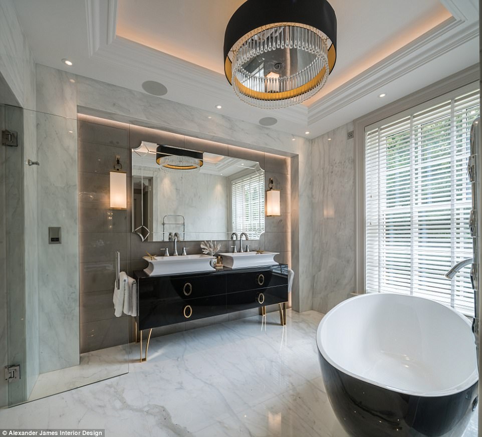 Dinh thu xa xi co be boi va garage oto ngay trong nha anh 16