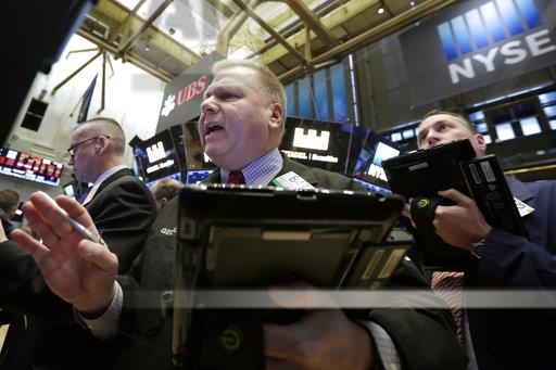 Muon kieu phan ung cua nha dau tu trong con bao ky luc tren san chung khoan anh 3