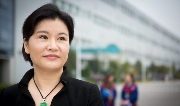 Tu cong nhan thanh nu ty phu tu than giau nhat Trung Quoc hinh anh