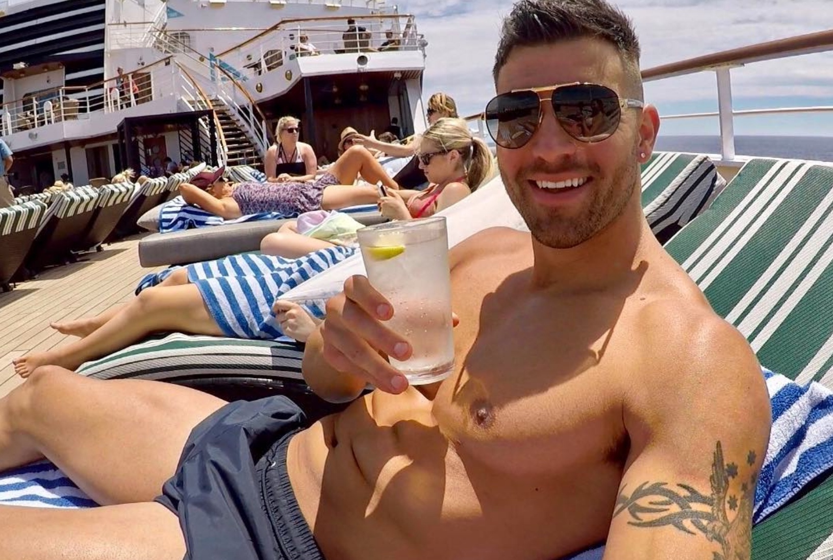 Cuoc song xa hoa kho tin cua nhung trieu phu tien ao anh 1