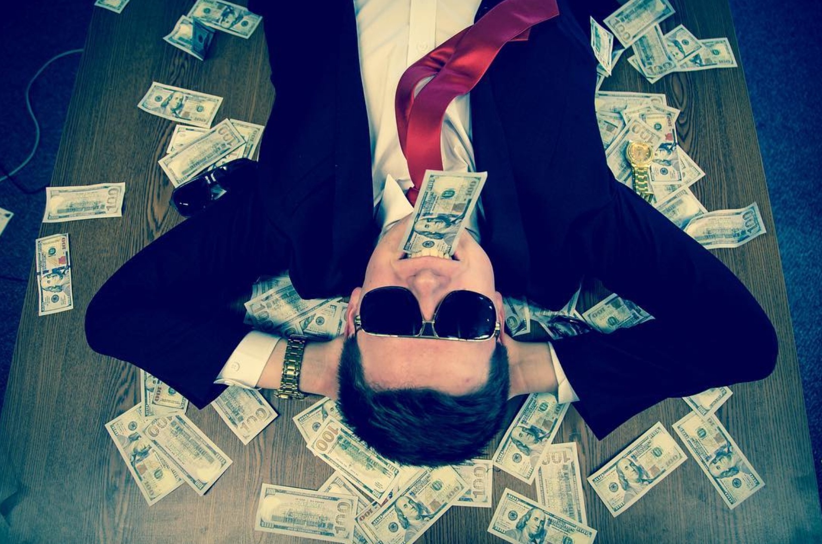 Cuoc song xa hoa kho tin cua nhung trieu phu tien ao anh 4