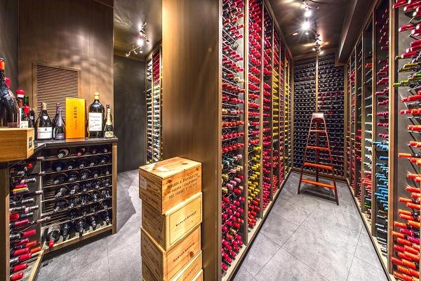 Dinh thự tứ phía hướng thủy giá 15 triệu USD ảnh 5 Dinh thu tu phia huong thuy gia 15 trieu USD anh 5