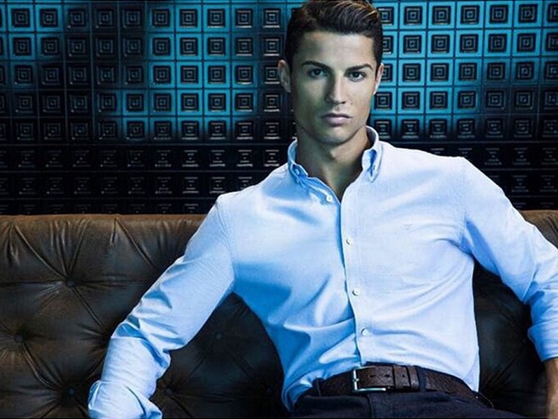 Cristiano Ronaldo kiem va tieu khoi tai san tram trieu USD the nao? anh 14