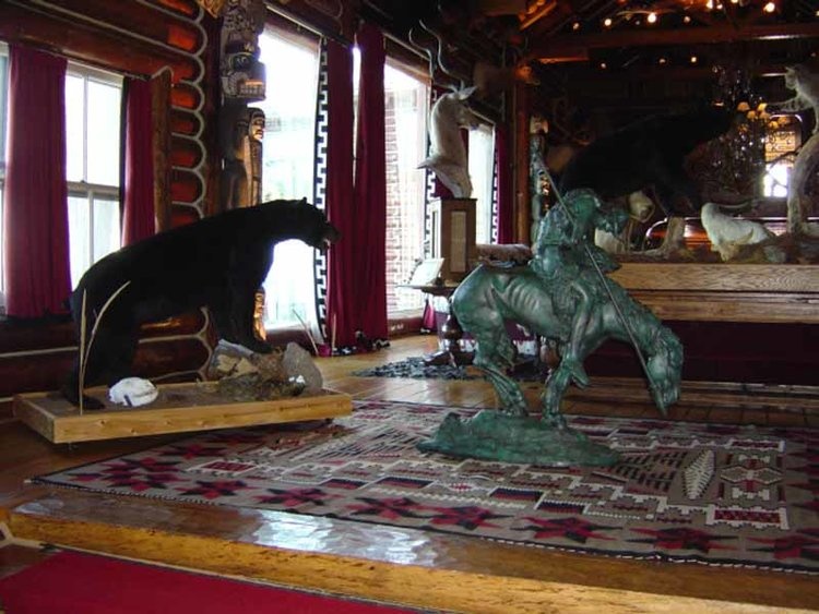 Dinh thự gỗ lớn nhất tại Mỹ được rao bán 20 triệu USD ảnh 6 Dinh thu go lon nhat tai My duoc rao ban 20 trieu USD anh 6