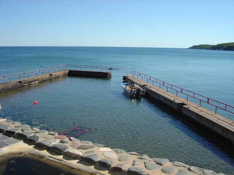 Dinh thự gỗ lớn nhất tại Mỹ được rao bán 20 triệu USD ảnh 20 Dinh thu go lon nhat tai My duoc rao ban 20 trieu USD anh 20