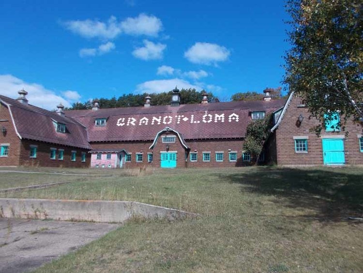 Dinh thự gỗ lớn nhất tại Mỹ được rao bán 20 triệu USD ảnh 2 Dinh thu go lon nhat tai My duoc rao ban 20 trieu USD anh 2