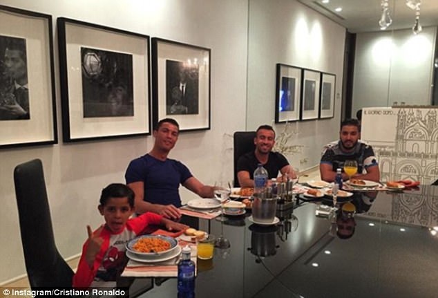 Ve Juventus,  Cristiano Ronaldo ban dinh thu Madrid anh 8