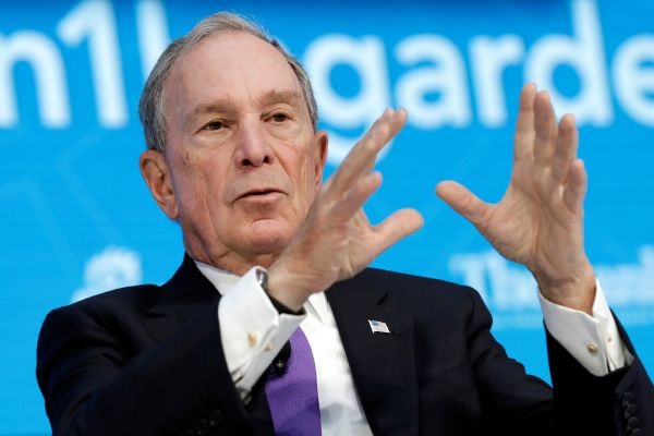 So huu tai san tram ty USD,  ong chu Amazon,  Alibaba van di oto re tien anh 1