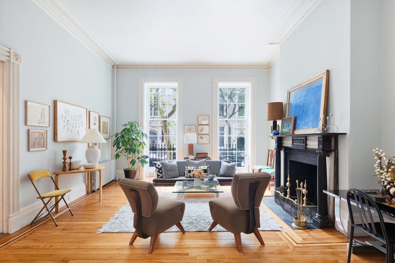 Ben trong can nha dong que gan 200 tuoi duoc rao ban hon 10 trieu USD anh 3