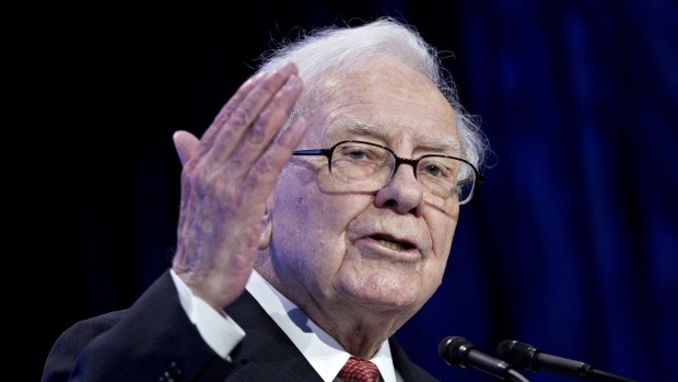Warren Buffett kiem 1,3 ty USD nho dau tu vao hang oto dien Trung Quoc hinh anh