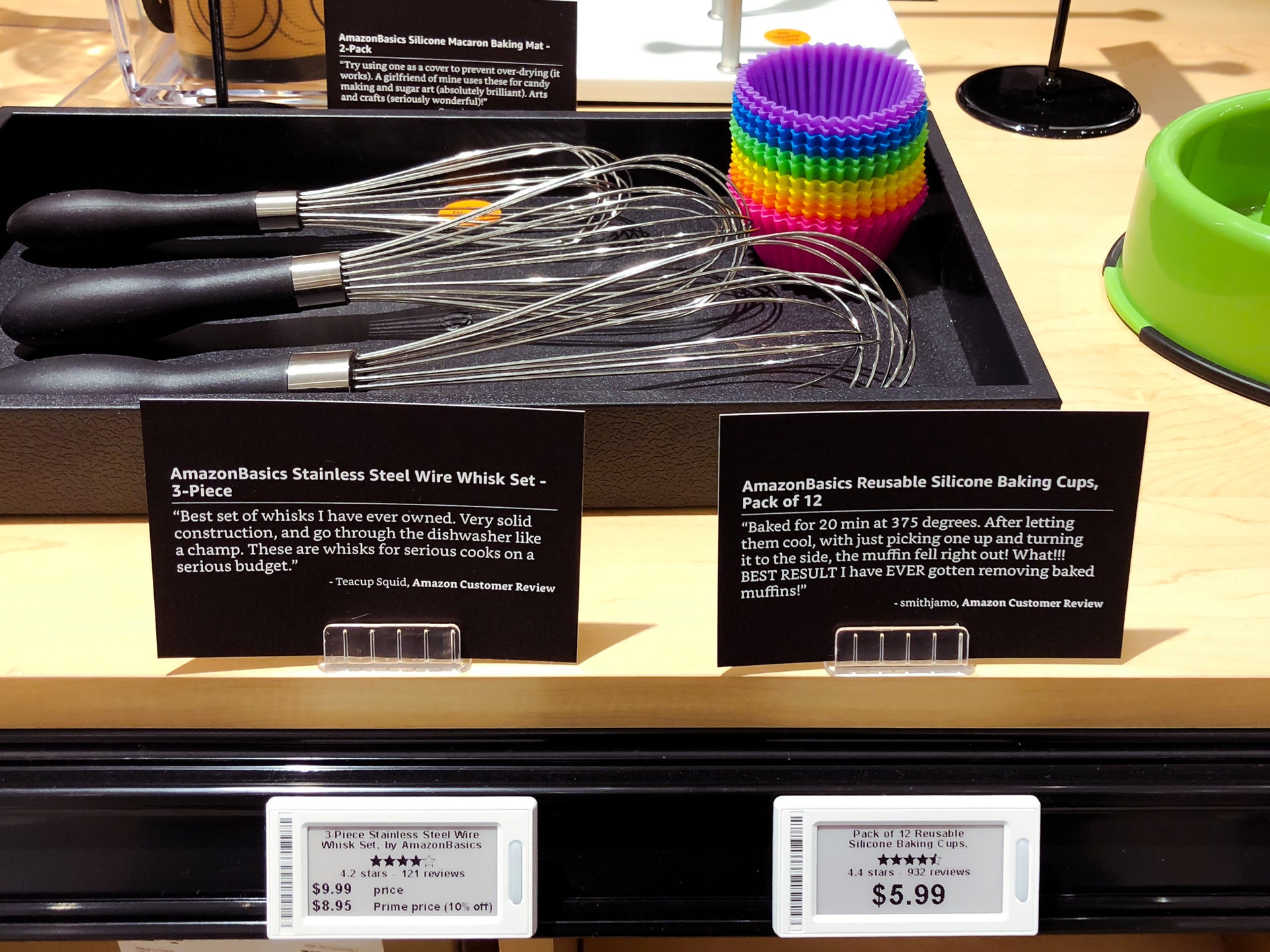 Ben trong cua hang theo mo hinh chua tung co Amazo anh 9