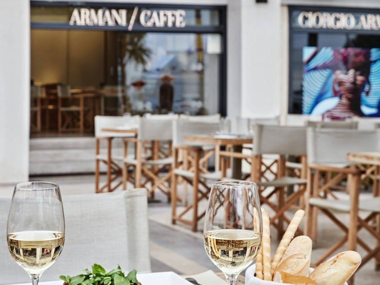 Thu tieu tien cua ong hoang thoi trang Y voi khoi tai san gan 9 ty USD anh 10