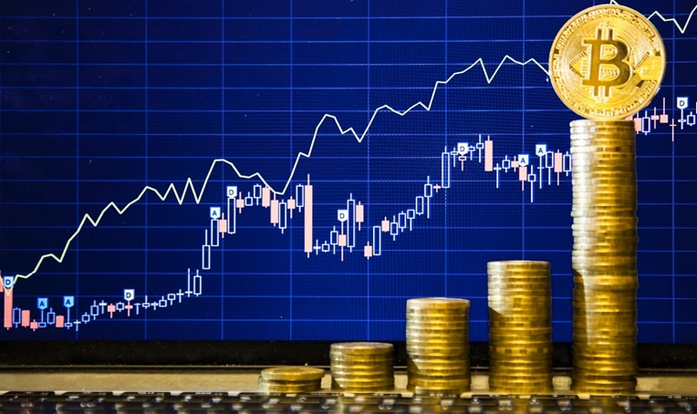 10 nam thang tram cua Bitcoin hinh anh