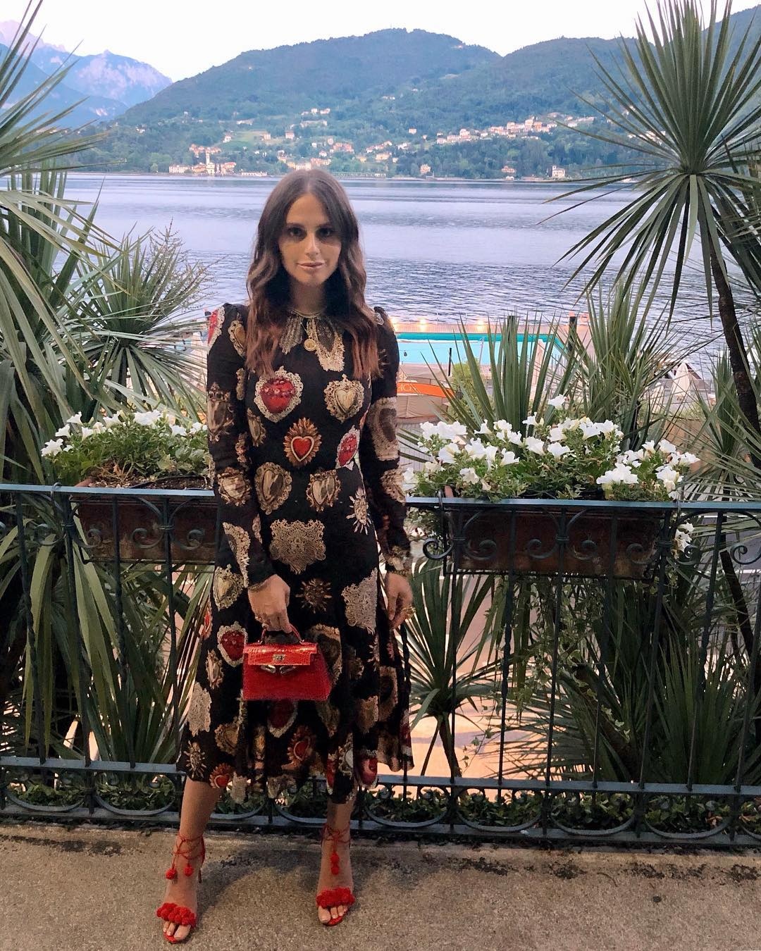 Cau am,  co chieu cua cac ty phu the gioi tieu tien nhu the nao? anh 18