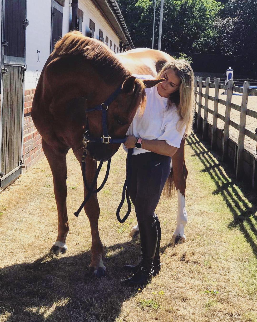 Cau am,  co chieu cua cac ty phu the gioi tieu tien nhu the nao? anh 35