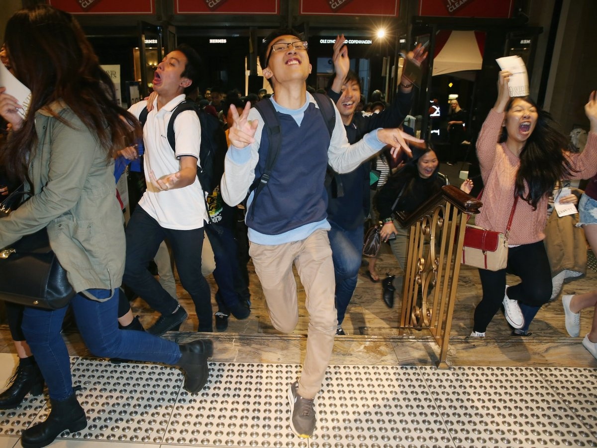 Cac nuoc to chuc ngay mua sam Black Friday nhu the nao? anh 13