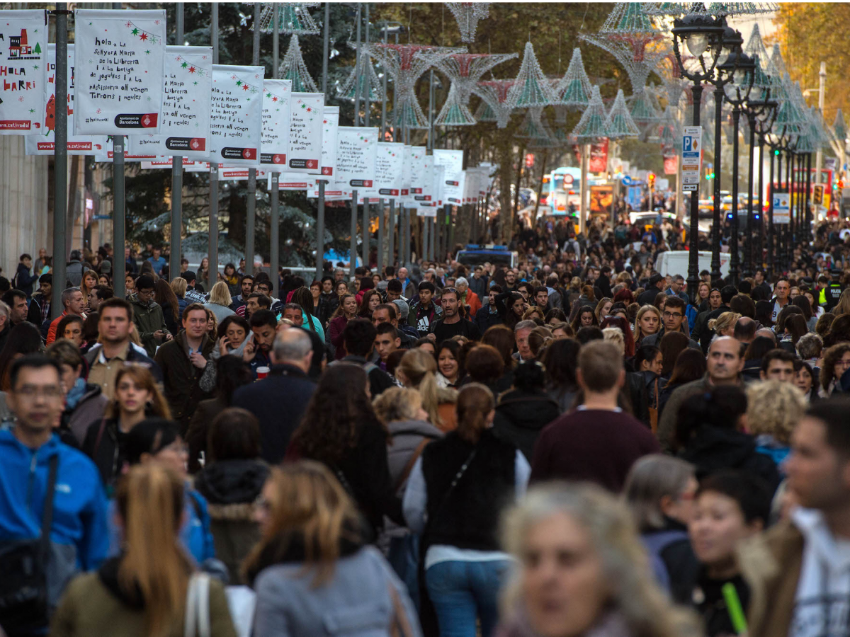 Cac nuoc to chuc ngay mua sam Black Friday nhu the nao? anh 4