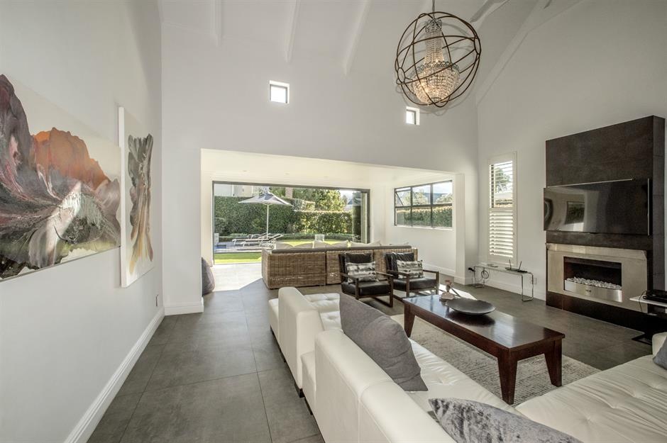 Nha gia 1 trieu USD tren the gioi khac nhau nhu the nao? anh 31