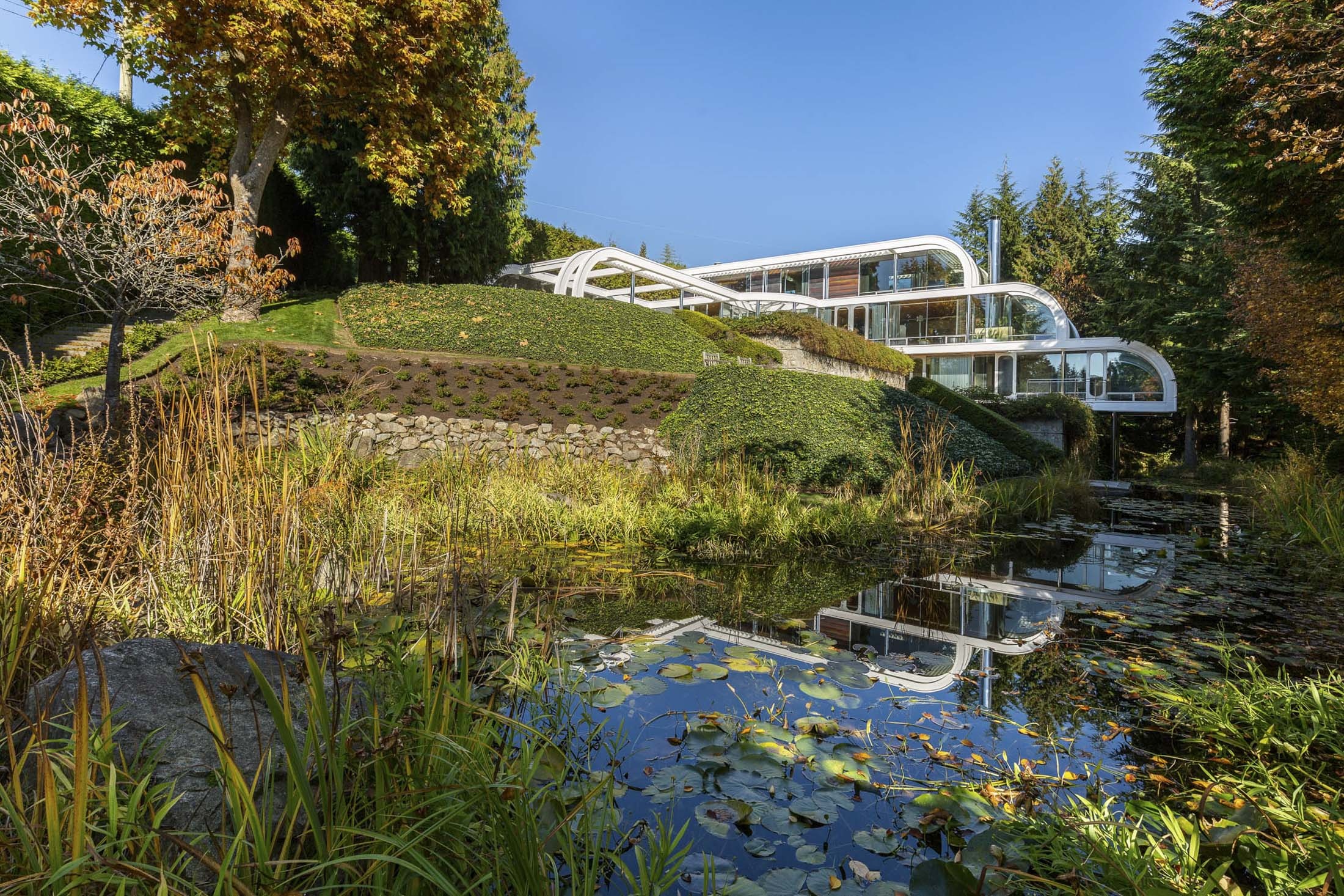 Thiet ke mai vom 'co mot khong hai' cua dinh thu 12, 8 trieu USD anh 3