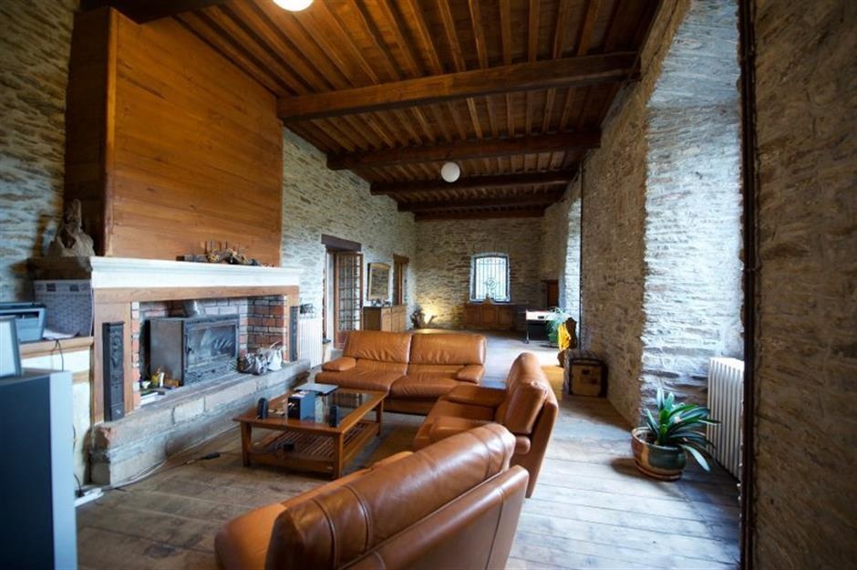 Nha gia 1 trieu USD tren the gioi khac nhau nhu the nao? anh 29