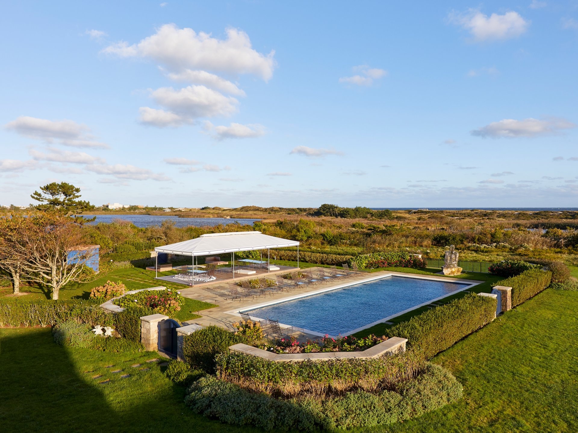 Can canh dinh thu dat nhat khu nha giau tai My anh 13