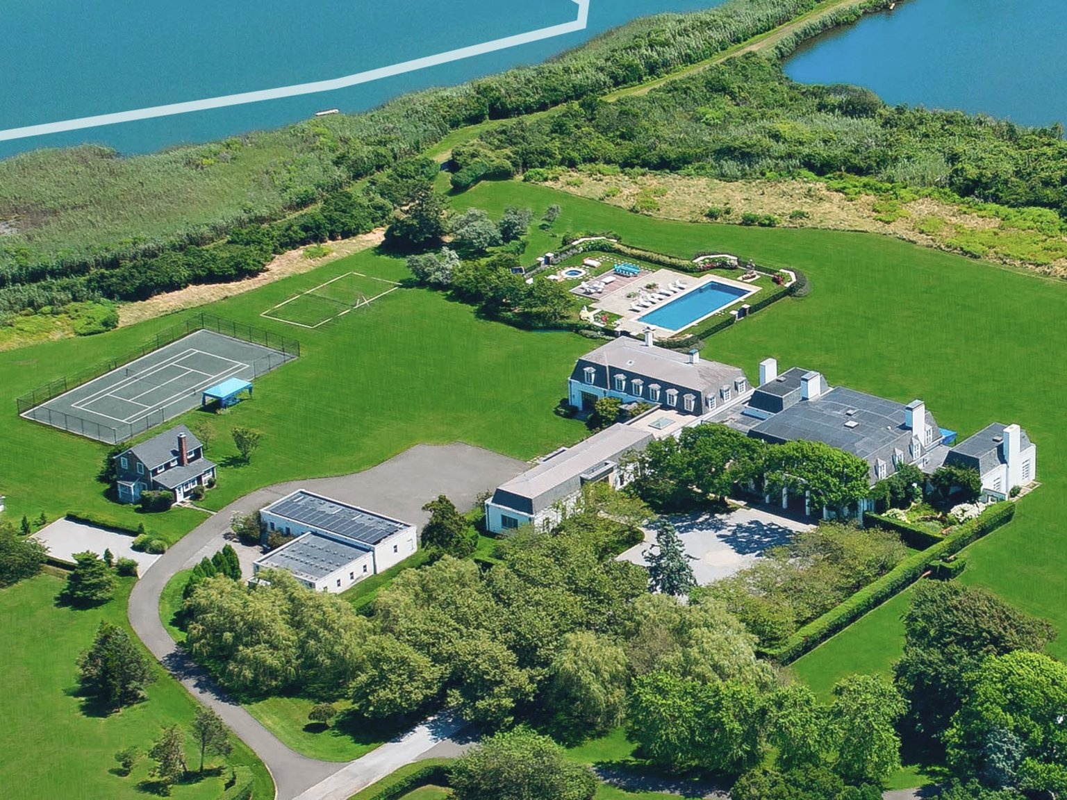 Can canh dinh thu dat nhat khu nha giau tai My anh 17