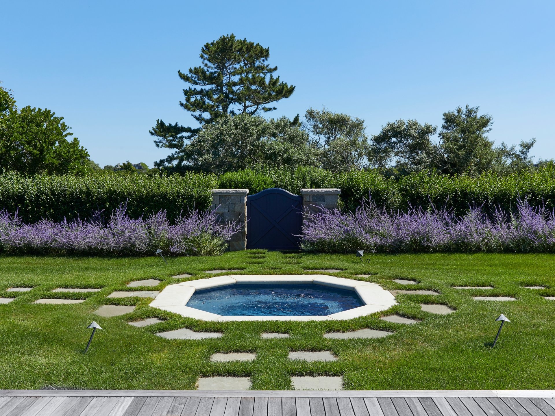 Can canh dinh thu dat nhat khu nha giau tai My anh 18