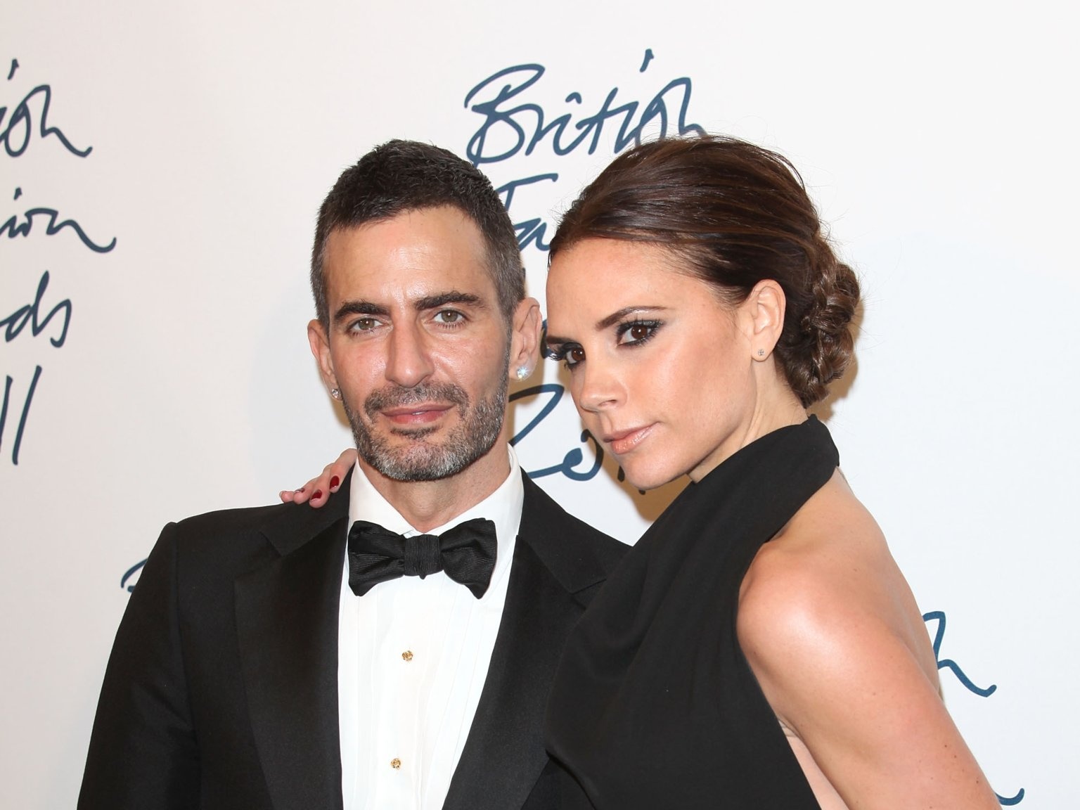 Vo chong cuu danh thu David Beckham kiem va tieu tien nhu the nao? anh 16