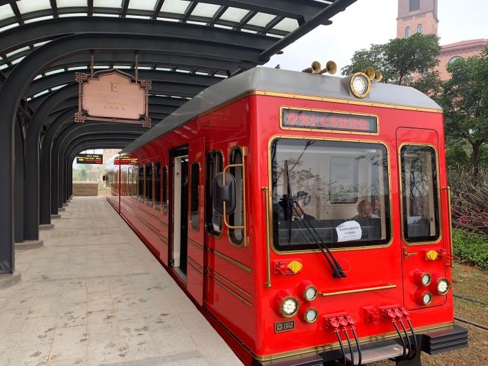 Ben trong khu to hop van phong 'sao chep' kien truc chau Au cua Huawei anh 5