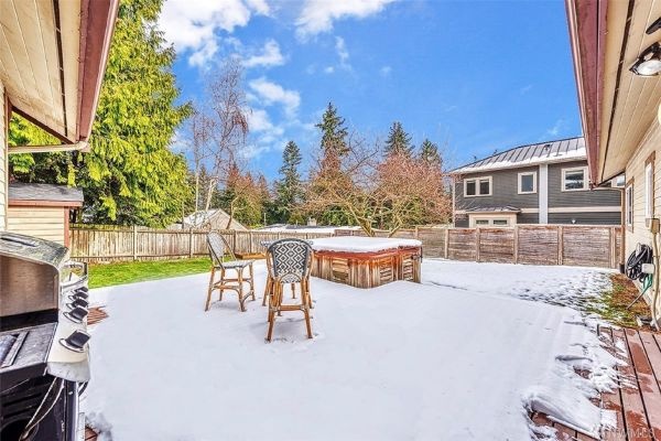 Ben trong can nha noi Amazon ra doi anh 7