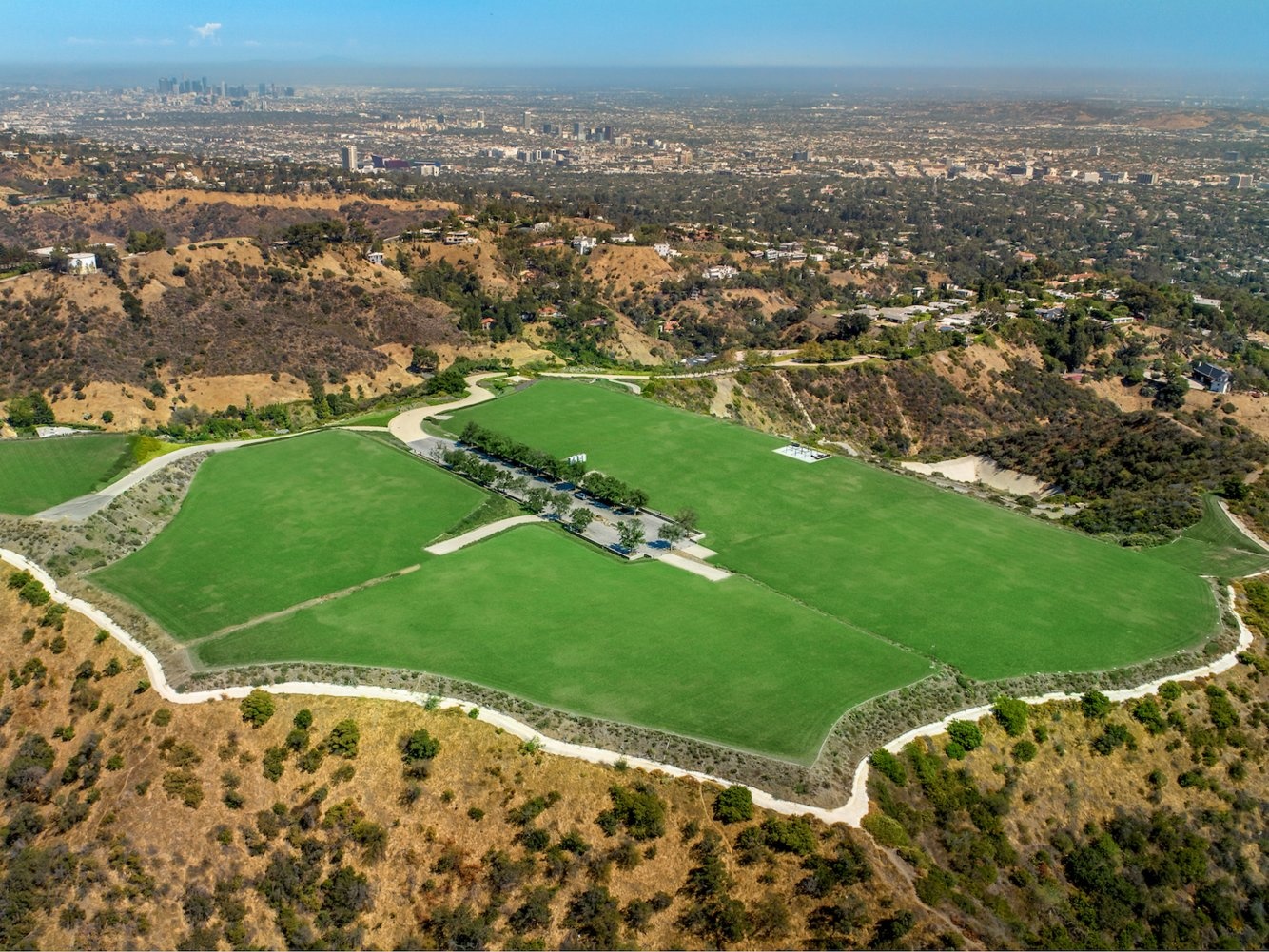 Khu dat rao ban gia 1 ty USD tai My co gi dac biet? hinh anh