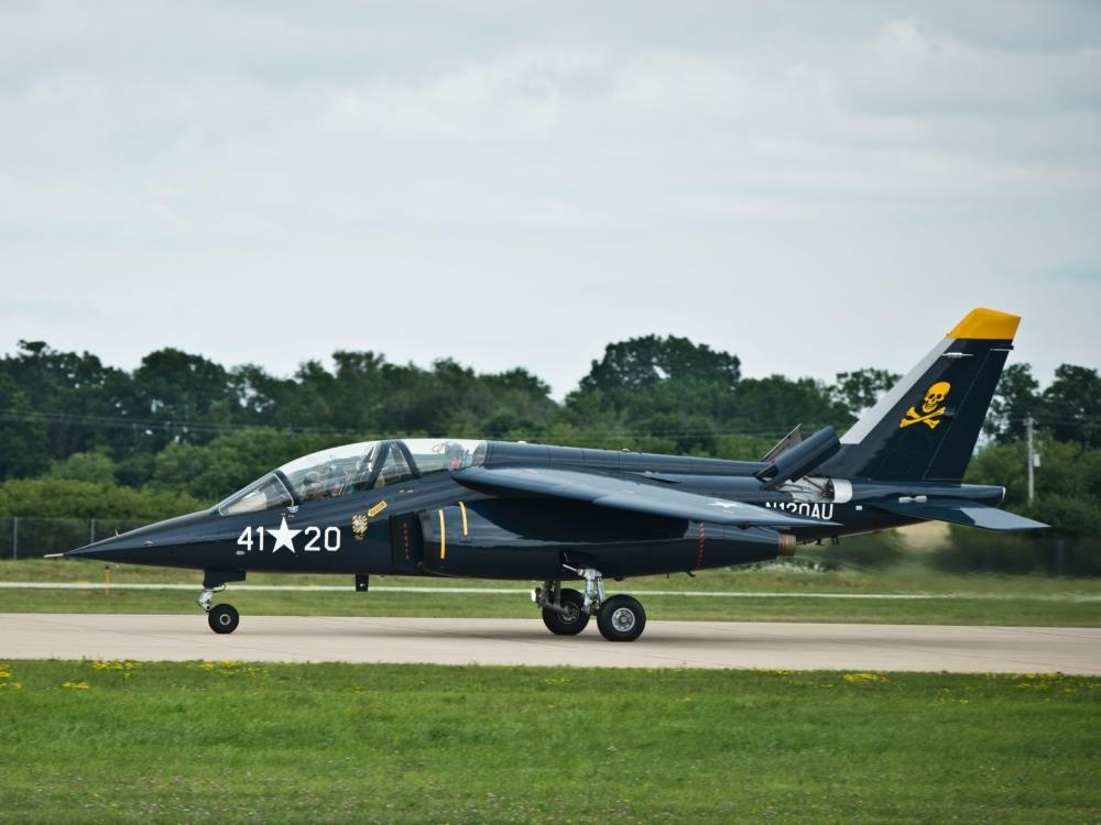 Thu choi may bay cua cac ty phu the gioi anh 22