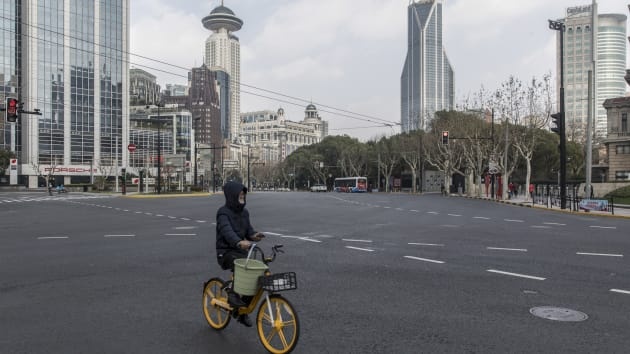 Mot nua nen kinh te Trung Quoc tiep tuc te liet vi virus Vu Han hinh anh