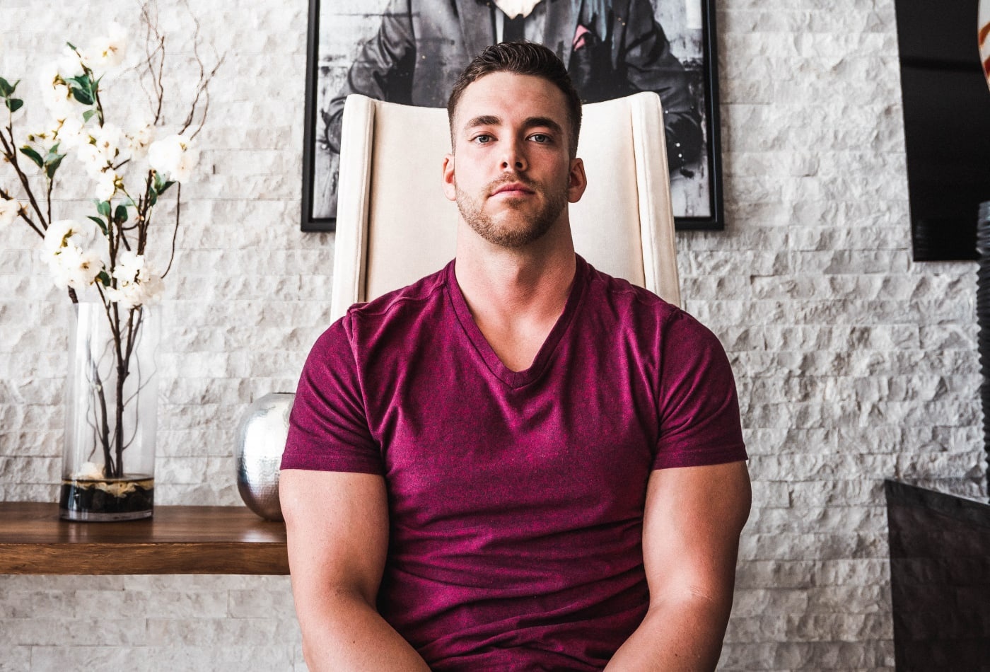 Trieu phu 27 tuoi nguoi My: 'Muon giau nhanh thi dung tiet kiem tien' hinh anh