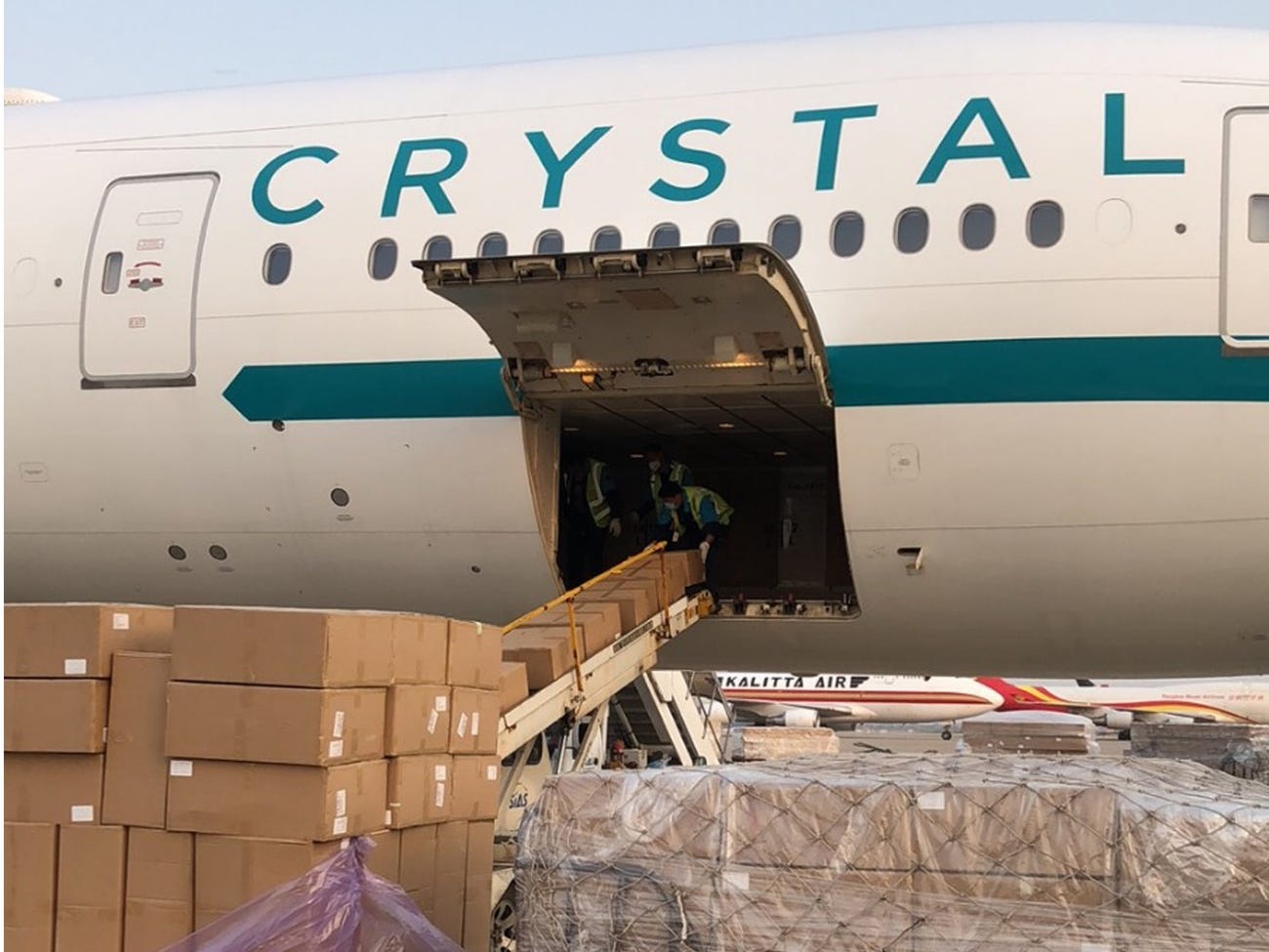 may bay sieu sang cho hang chong dich anh 12