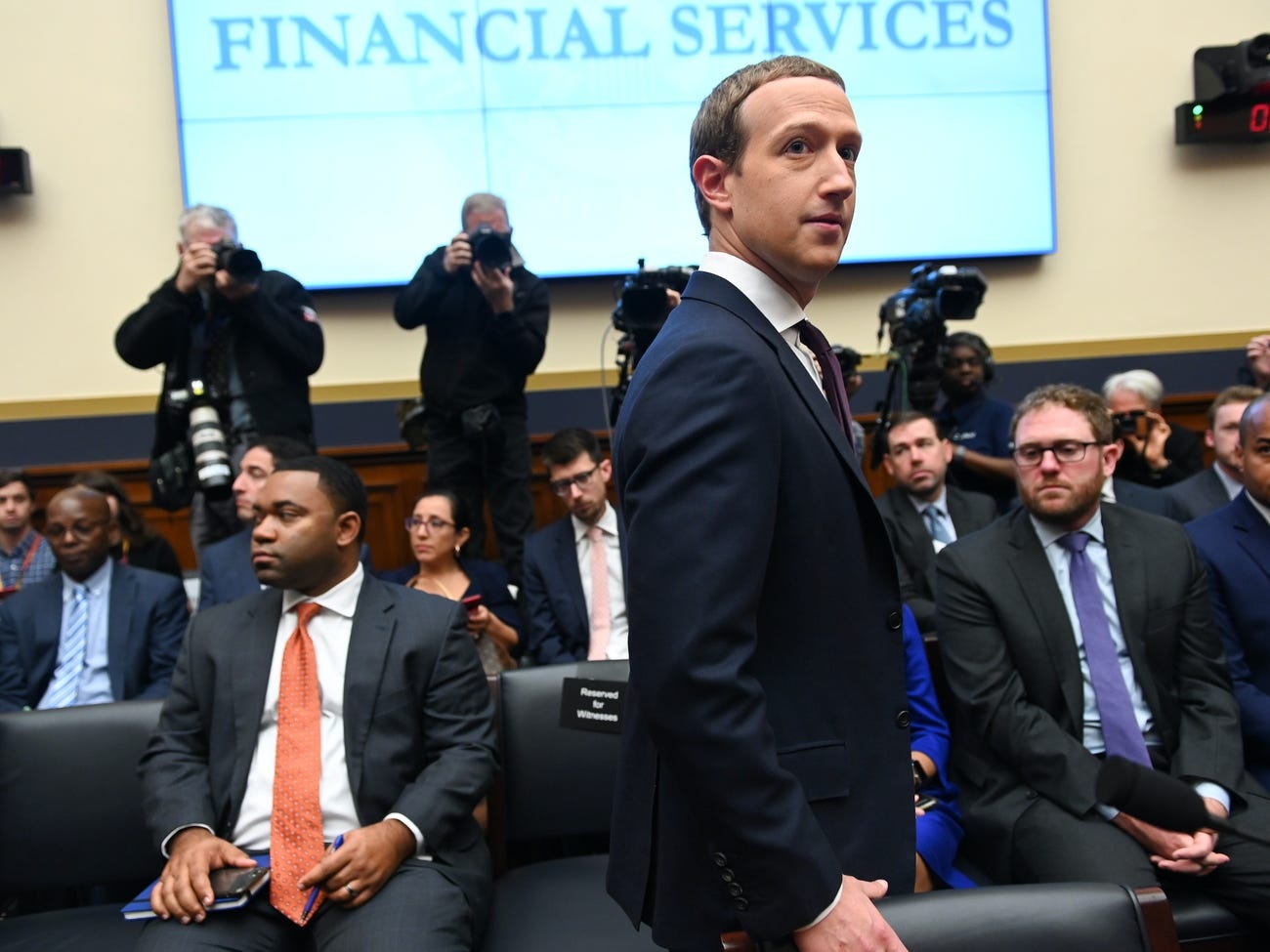 cong ty ra doi tu nha de xe anh 2