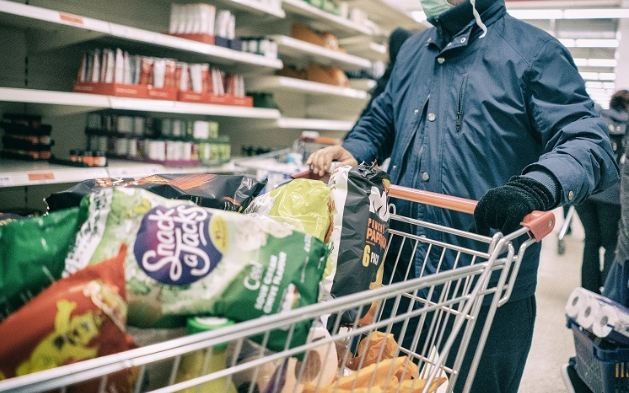 My,  Y,  Anh,  covid 19,  mua sam anh 6