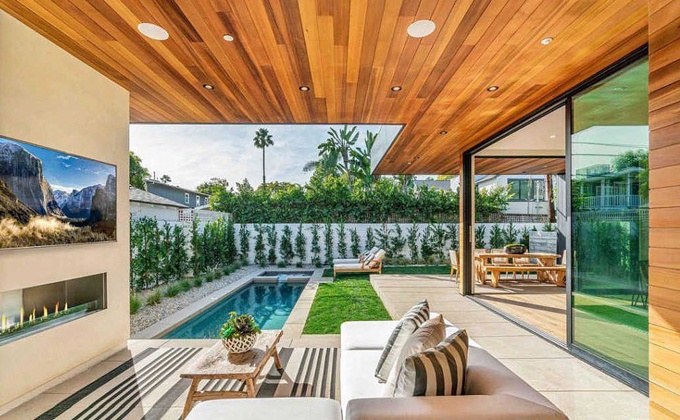 Biet thu thong minh tri gia 5,1 trieu USD cua tai tu John Legend hinh anh