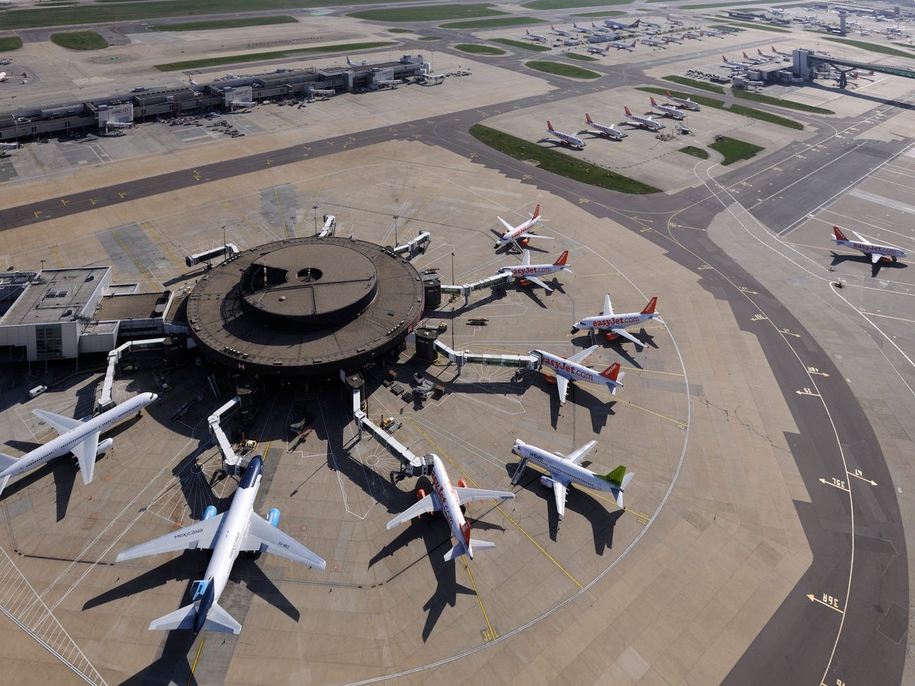 10 tuyen hang khong quoc te hut khach nhat the gioi truoc Covid-19 hinh anh