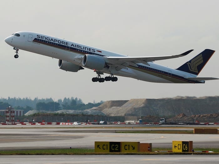 hang khong,  covid 19 anh 3