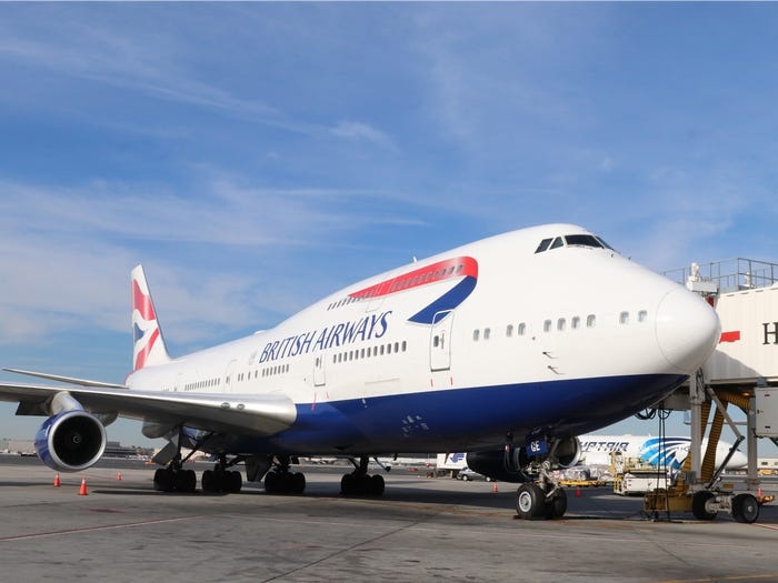 hang khong,  covid 19 anh 4