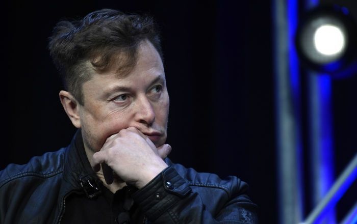 Nhung lan 'va mieng' cua ty phu Elon Musk hinh anh