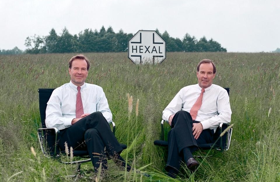 ty phu,  y te,  duoc pham,  Covid-19,  kiem tien anh 8